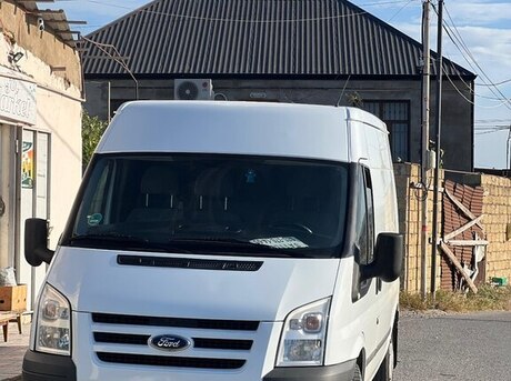 Ford Transit 2010
