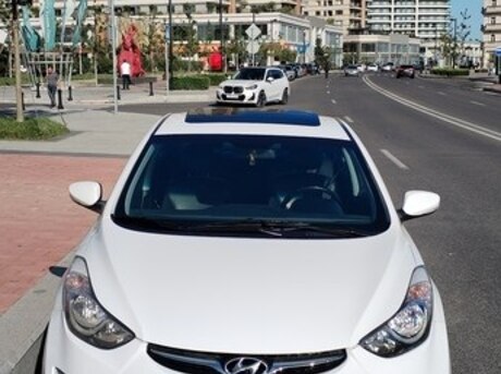 Hyundai Elantra 2011