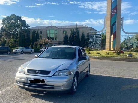 Opel Astra 2005