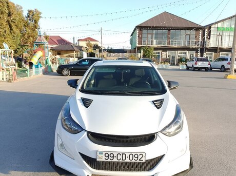Hyundai Elantra 2011