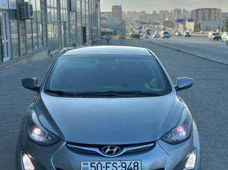 Hyundai Elantra 2012