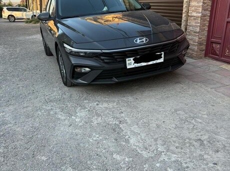 Hyundai Elantra 2024