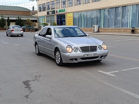 Mercedes E 240 1999