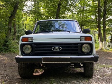 LADA (VAZ) Niva 2015