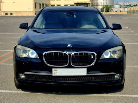 BMW 750 2009