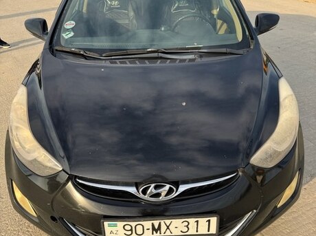Hyundai Elantra 2011