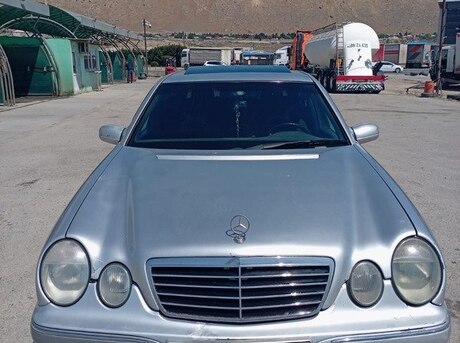 Mercedes E 220 d 2001