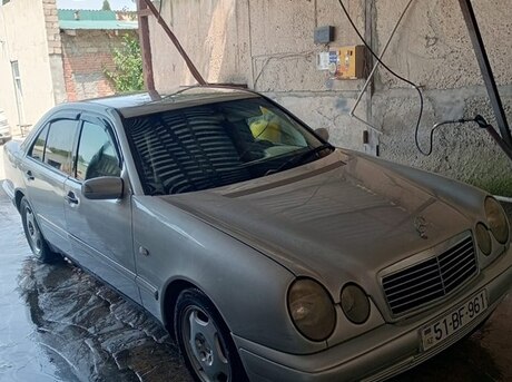 Mercedes E 200 1998