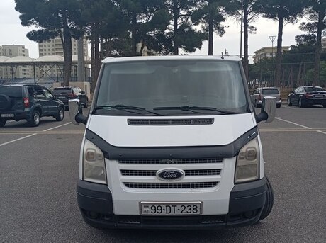Ford Transit 2011