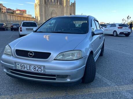 Opel Astra 2000