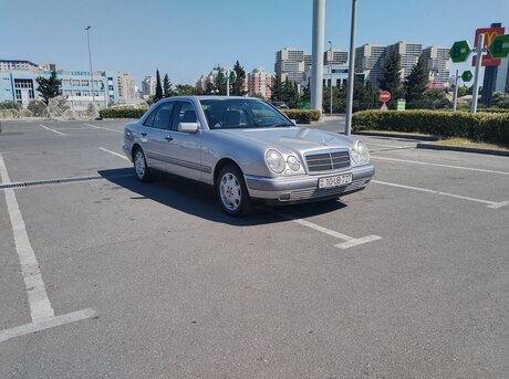 Mercedes E 240 1998