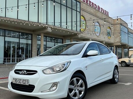 Hyundai Accent 2013