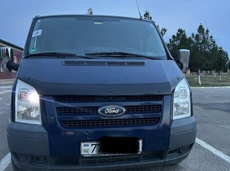 Ford Transit 2011