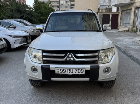 Mitsubishi Pajero 2007
