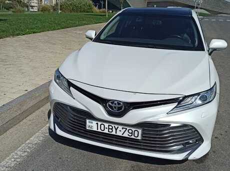 Toyota Camry 2019