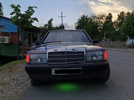 Mercedes 190 1991
