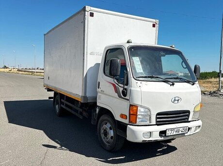 Hyundai  2019