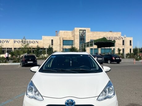 Toyota Aqua 2016
