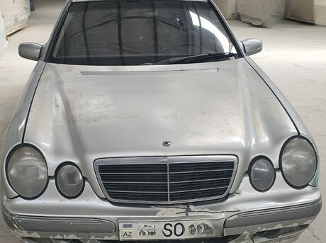 Mercedes E 270 2001