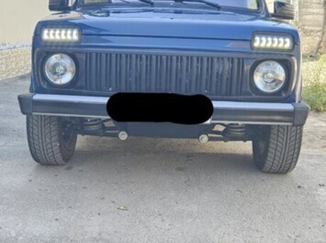 LADA (VAZ) Niva 2015