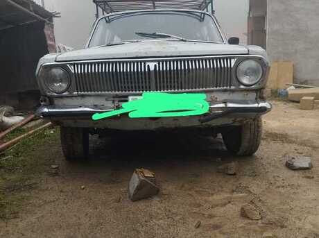 GAZ 24 1984
