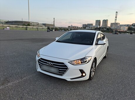 Hyundai Avante 2016