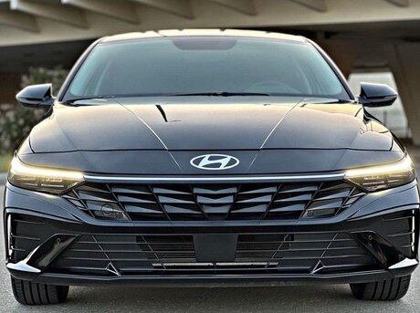 Hyundai Elantra 2024