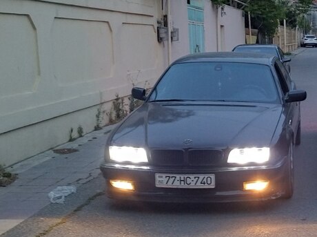 BMW 735 1998