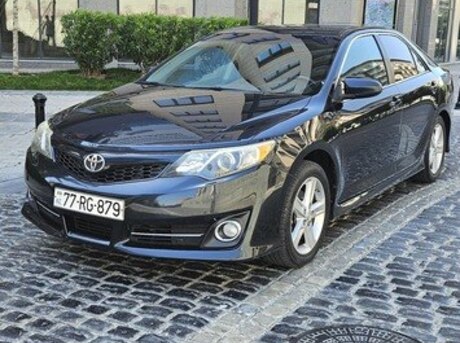 Toyota Camry 2014