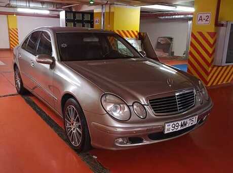 Mercedes E 240 2003