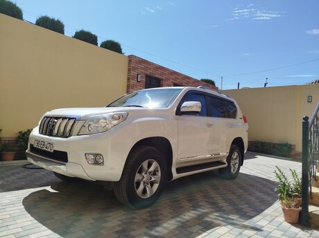 Toyota Land Cruiser Prado 2012