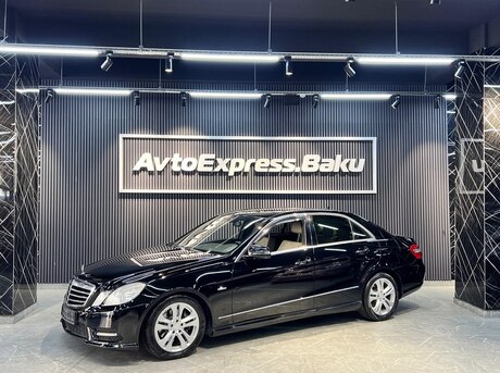 Mercedes E 350 4MATIC 2011