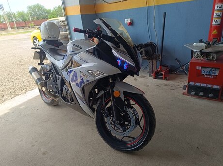 C.Moto CM250R-HY