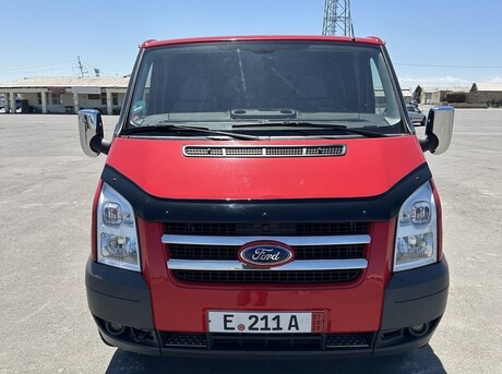 Ford Transit 2010