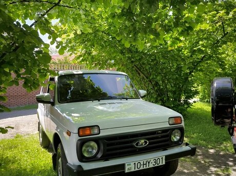 LADA (VAZ) Niva 2013