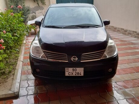 Nissan Tiida 2008