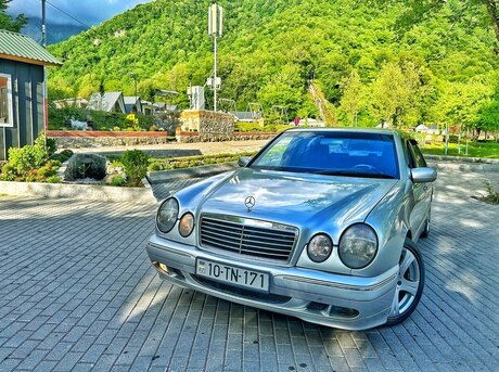 Mercedes E 240 1998
