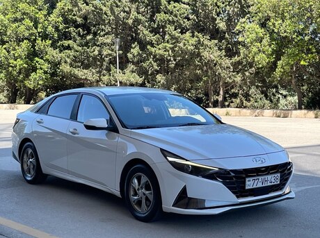 Hyundai Elantra 2021