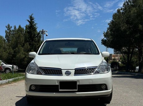 Nissan Tiida 2008
