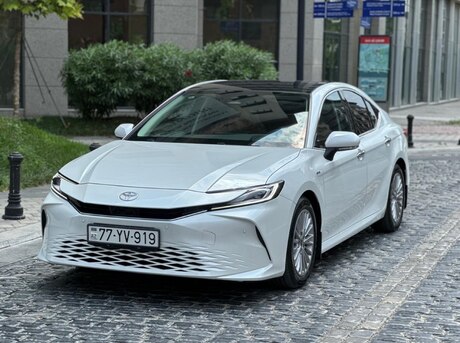 Toyota Camry 2024