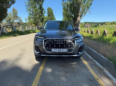 Audi Q7 2024