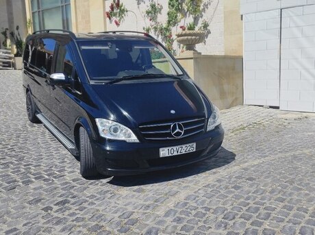 Mercedes Viano 2012