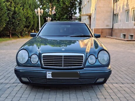 Mercedes E 240 1999