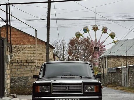 LADA (VAZ) 2107 2010