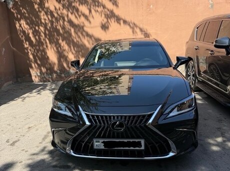 Lexus ES 250 2023