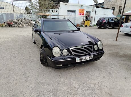 Mercedes E 320 2001