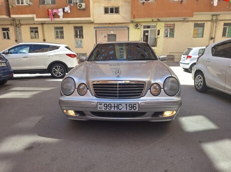 Mercedes E 220 d 2001