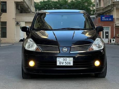 Nissan Tiida 2008