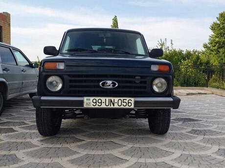 LADA (VAZ) Niva 2015