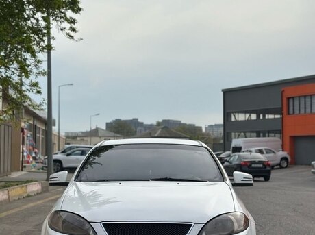 Daewoo Gentra 2014